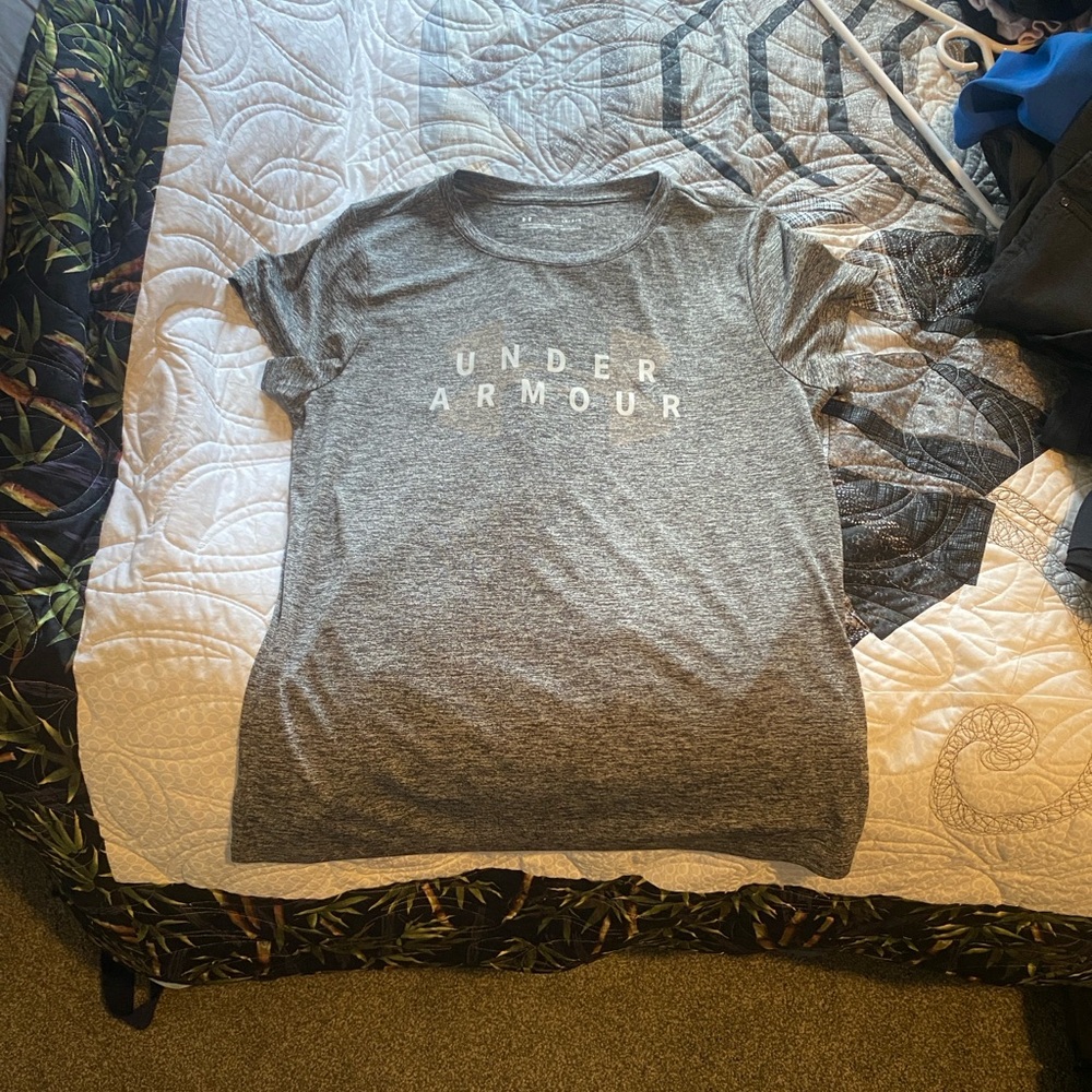 Under Armour Gray Athletic T-Shirt